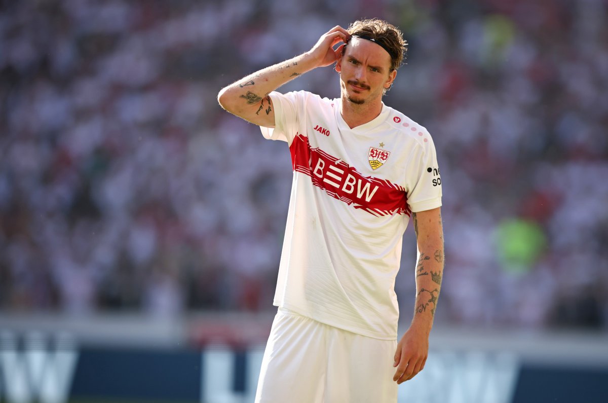 每日转会流言：米兰签下热那亚后卫德温特，澳超小古德温远赴美职联