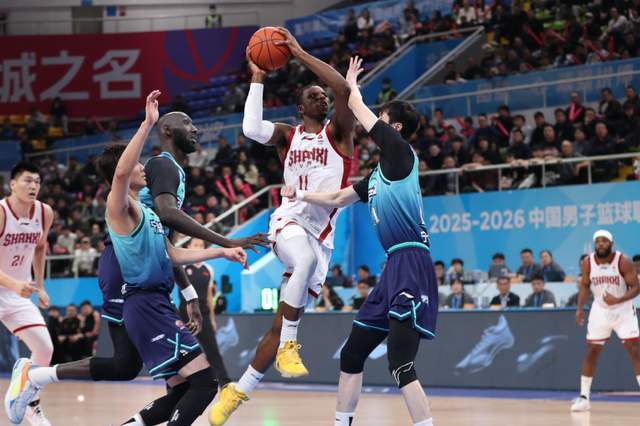 九游娱乐-CBA排名大变天！广东升第二，2大黑马疯狂搅局，辽宁山西难兄难弟