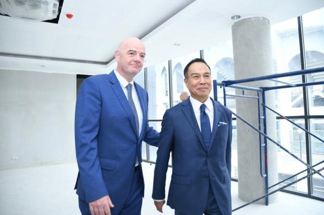 1673924219553003616.jpg 九游体育-泰国队击败越南蝉联东南亚冠军 朴恒绪抱憾卸任