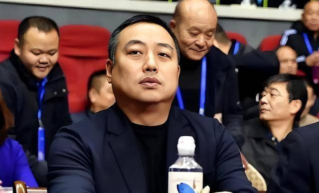 九游体育app下载-有种人生赢家叫刘国梁，辞职乒协主席短短10个月，早已走上光明大道|国乒|乒乓球|商业|演讲者|青少年_新浪体育_新浪新闻