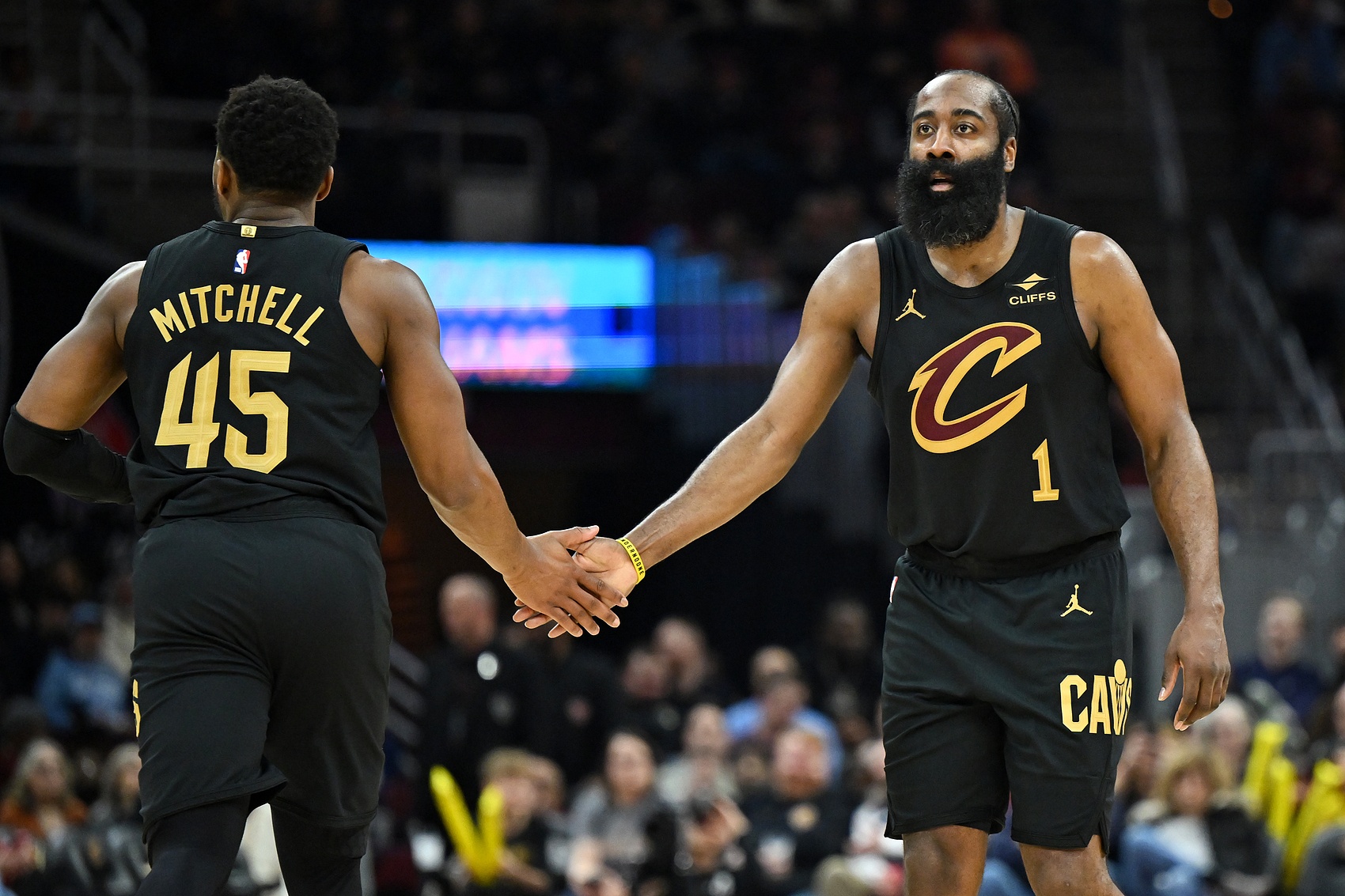 比分直播-NBA彩经：湖人难阻火箭 骑士胜猛龙 掘金擒森林狼 老鹰力拼尼克斯