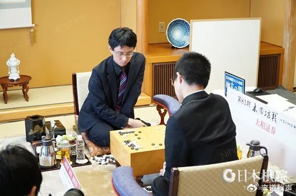 比分直播-一场完胜 一力辽降服航太朗攻下本因坊战天王山 距四连霸一步之遥|福冈航太朗|挑战赛|本因坊挑战赛|平田智也|春兰杯_新浪体育_新浪新闻